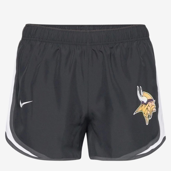 NWT. NIKE Women’s Minnesota Vikings Athletic Tempo Shorts - Picture 1 of 5